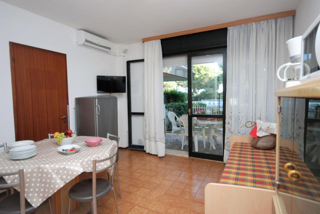 Residenza La Meridiana Lignano Sabbiadoro Luaran gambar
